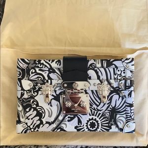 ❌. SOLD ❌ Louis Vuitton Petite Malle